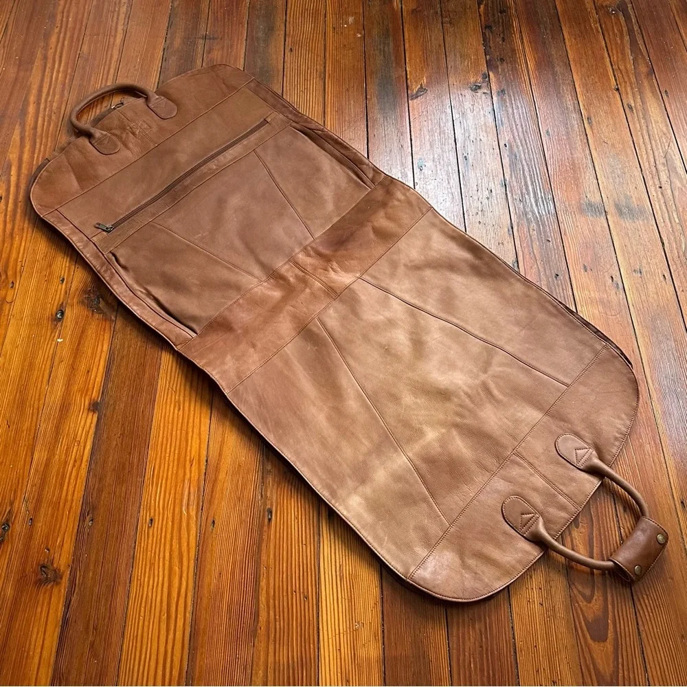 Boulder Ridge leather garment bag